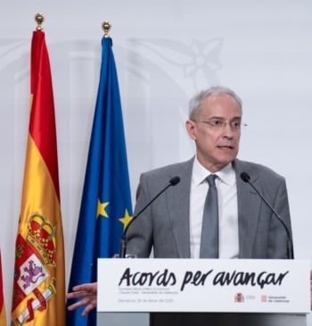 Hacienda estudia que los ingresos procedentes del IRPF y del IVA se [...]