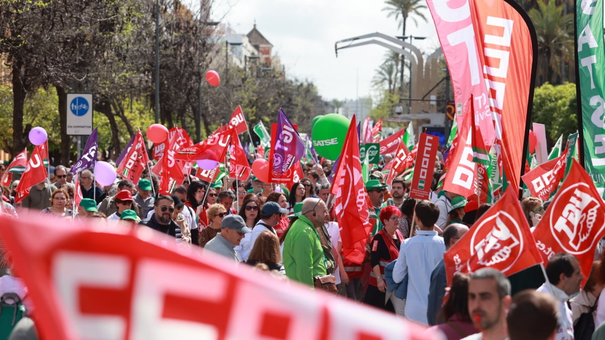 Los sindicatos anuncian movilizaciones el 30 de octubre por la subida salarial de los funcionarios