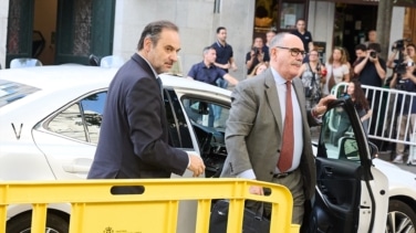 Ábalos indica al Supremo que las diferencias con su abogado son "irreconducibles"