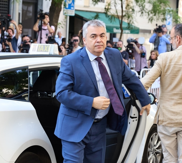 La UCO desliza que Santos Cerdán se encargaba del dinero de Ferraz a pesar de que él lo negó