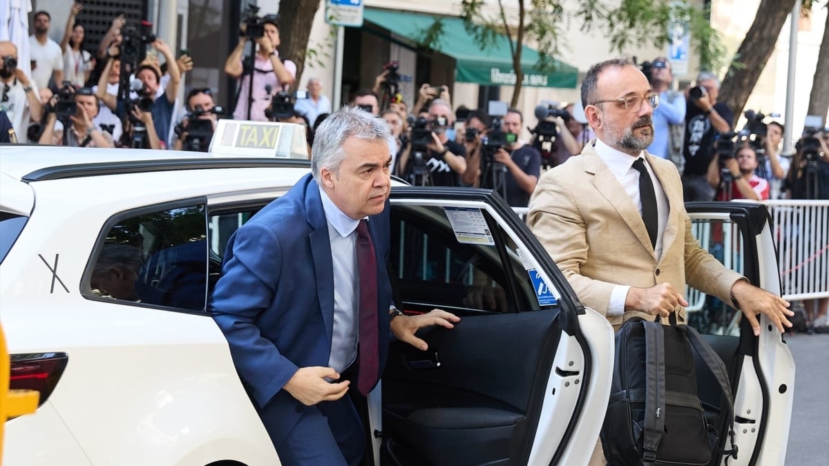 Santos Cerdán cuestiona ahora a los agentes de la UCO porque no tienen formación "en economía, contable o similar"