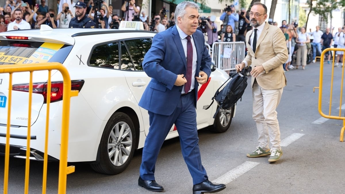 El juez rechaza el "agravio comparativo" con Ábalos y Koldo y mantiene en la cárcel a Cerdán