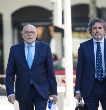 La UCO pone el foco en el exdirector de Carreteras y en [...]