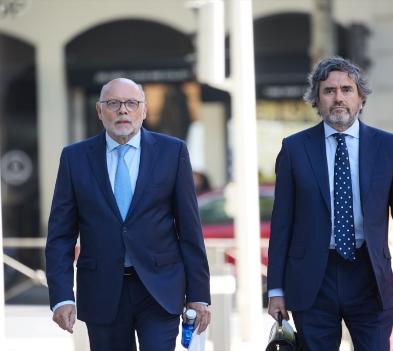 La UCO pone el foco en el exdirector de Carreteras y en sus 33 cuentas: indaga en la compra de dos fincas en Cádiz