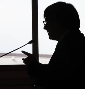 El futuro de Puigdemont en manos del Constitucional y de la justicia [...]