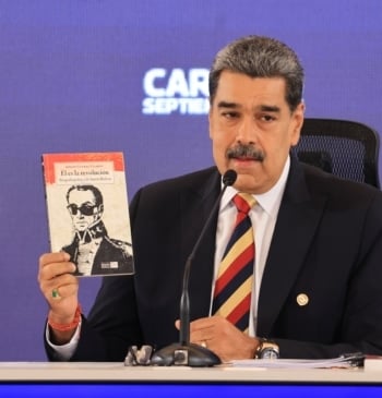 EEUU hunde otra lancha cerca de Venezuela y mata a cuatro personas [...]