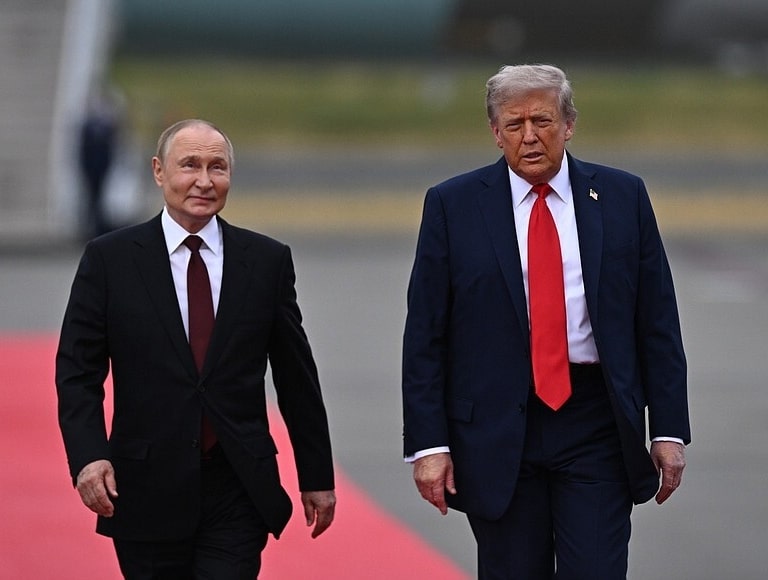 Trump y Putin acuerdan una nueva cumbre en Budapest tras una conversación "muy productiva"