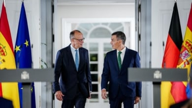 Sánchez acuerda con Alemania "abrir un diálogo" para la oficialidad del catalán en la UE en plena presión de Junts