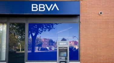 La prima para los accionistas de Sabadell se ancla al terreno positivo en la recta final de la opa de BBVA
