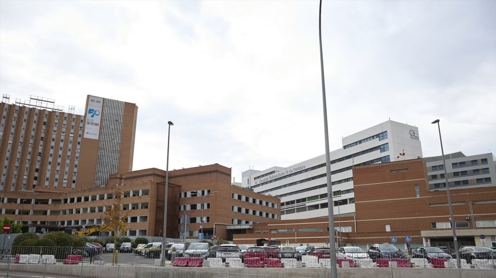 Tres heridos graves al volcar un coche en Fuenlabrada durante una persecución policial
