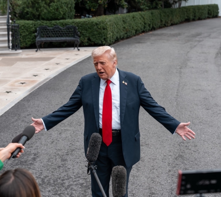 Trump cancela su reunión con Xi Jinping y amenaza a China con aranceles masivos ante su hostilidad comercial