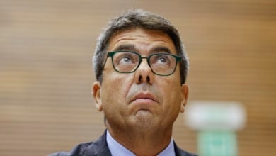 Mazón maneja sondeos internos que le dan 35 escaños y suma con Vox, que crece 4