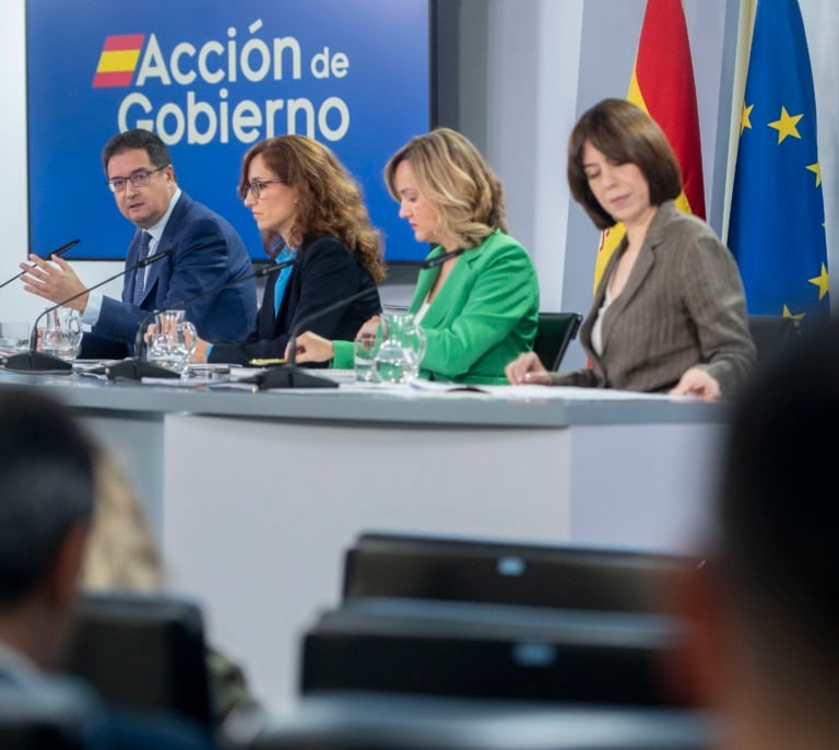 El Gobierno recrudece su ofensiva contra Ayuso como "ejemplo" de la mala gestión de los servicios públicos