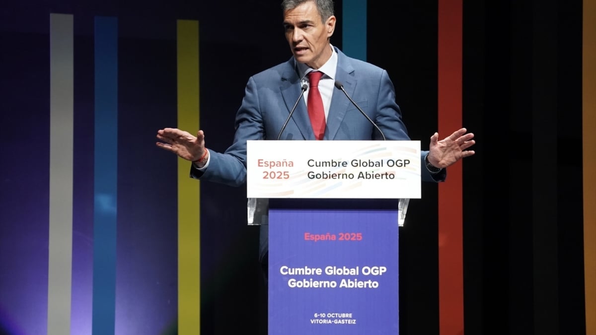 Sánchez, sobre la corrupción: "No hay que taparla ni silenciarla, como desgraciadamente hacen algunos"