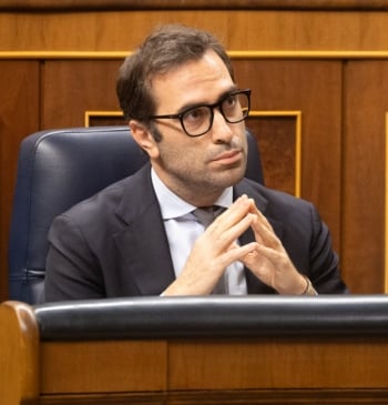 Funcas eleva al 2,9% su previsión del PIB en 2025 pero anticipa [...]