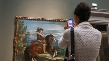 Velázquez vuelve a cabalgar en El Prado: el museo restaura el retrato ecuestre de Felipe IV