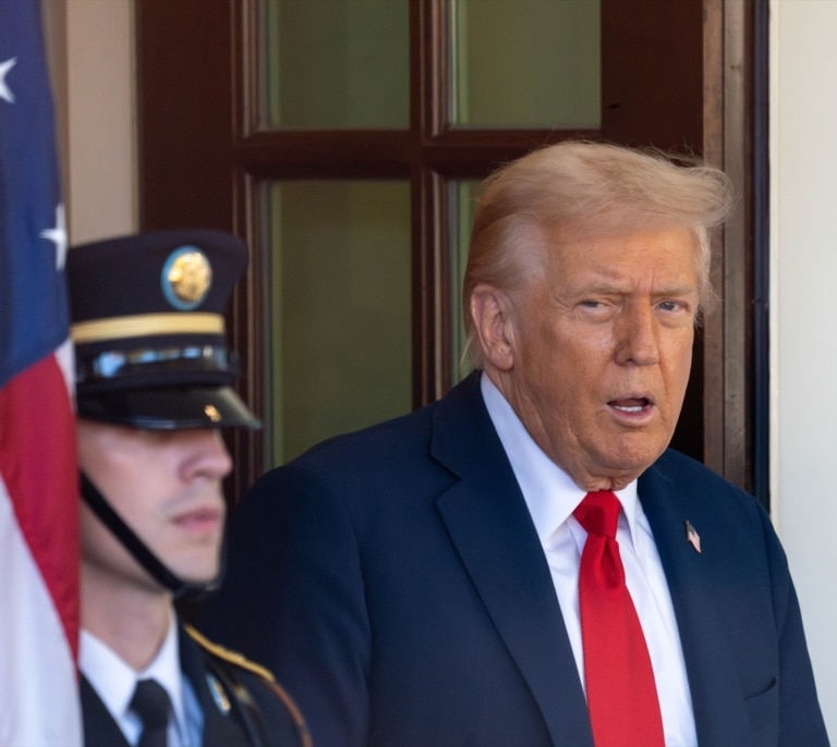 Trump comunica seis muertos tras un nuevo ataque contra una presunta narcolancha venezolana