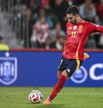 Ferran Torres, desconvocado por España para jugar contra Bulgaria por molestias musculares