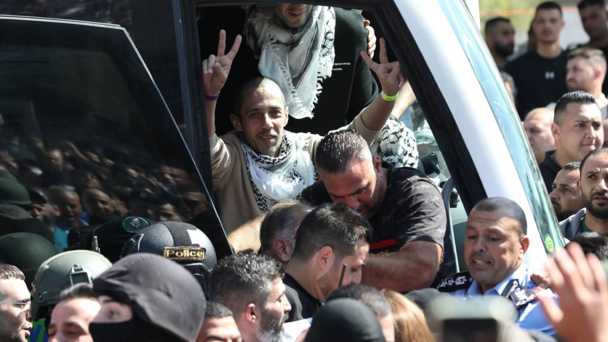 Hasta 39 años entre rejas y ahora, tras la excarcelación, la condena al exilio: el 'castigo' para 154 palestinos liberados