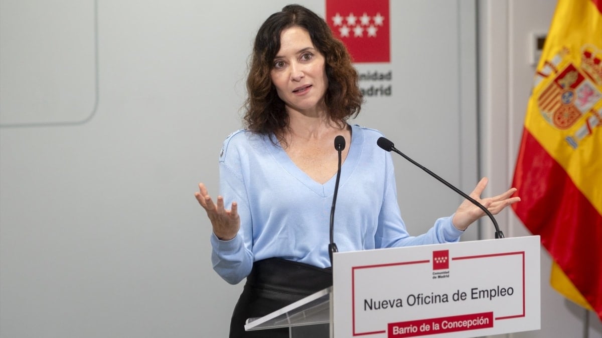 Ayuso llama "machito" a Sánchez y le recuerda que ha sufrido dos abortos
