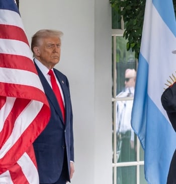 Trump amenaza a las sedes de Estados Unidos con trasladar sus partidos [...]