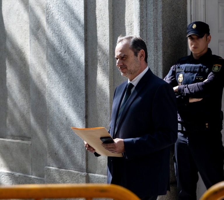 El Congreso contesta al juez Puente: el Poder Judicial debe "cumplir las leyes, no opinar sobre ellas"