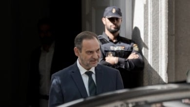 El juez Puente muestra su "estupor" porque Ábalos siga siendo diputado y pide "reflexionar" al Congreso