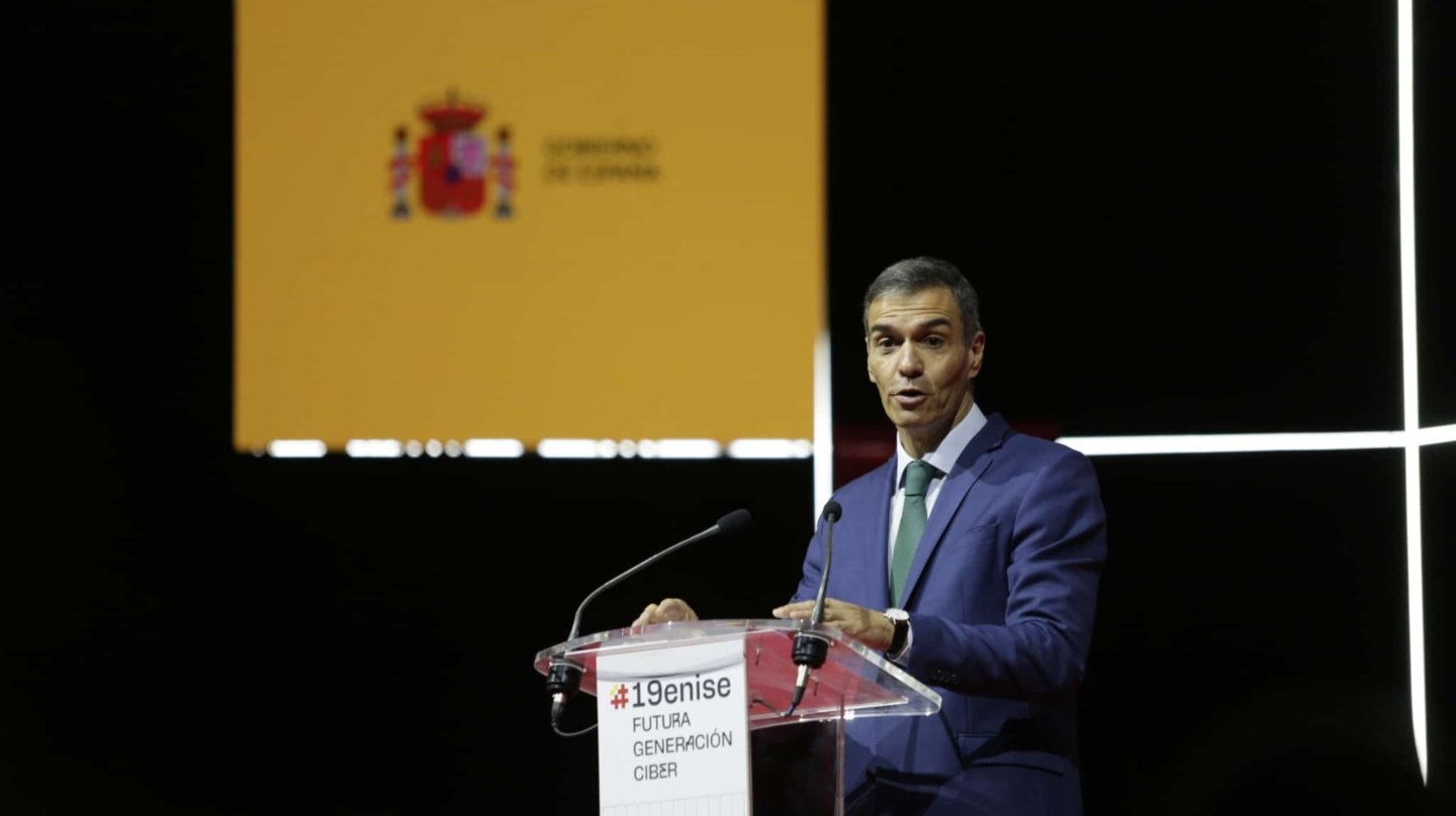 El presidente del Gobierno, Pedro Sánchez, participa en la 19º edición del Encuentro Internacional de Seguridad de la Información (ENISE), congreso que organiza el Instituto Nacional de Ciberseguridad (INCIBE), a 16 de octubre de 2025, en León, Castilla y León (España). El ENISE se ha consolidado como el evento de referencia en el sector de la ciberseguridad en España. Fernando Otero / Europa Press 16/10/2025