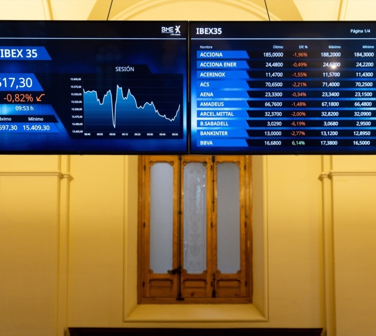 BBVA sube un 6 % y Sabadell cae casi un 7 % tras el fracaso de la opa