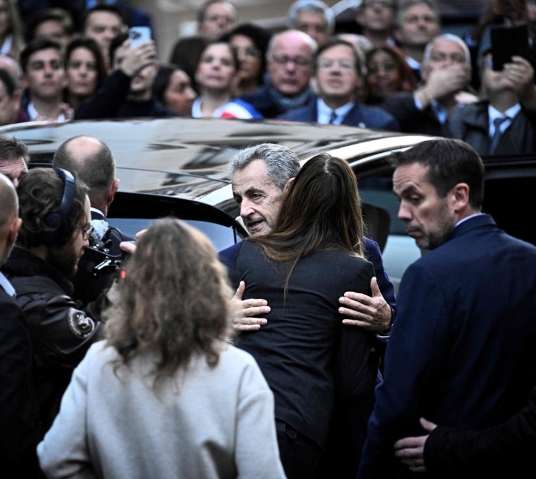 Sarkozy describe la cárcel como "una pesadilla" antes de conocer hoy si podrá salir de prisión