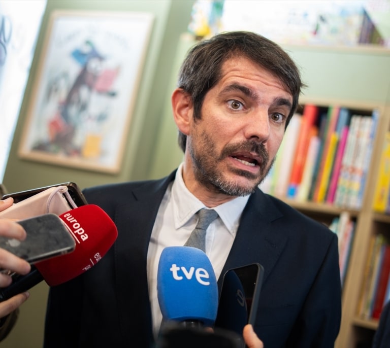 Urtasun ordena el cierre de la Fundación Franco a tres semanas del 20-N