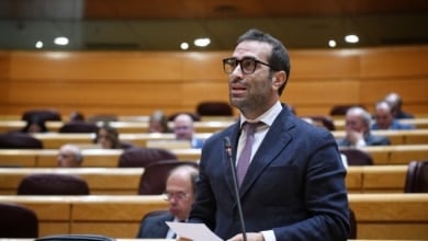 Ferraz mantiene por ahora su confianza en Gallardo, pero los críticos del PSOE extremeño ven a Cuerpo como el "candidato ideal"