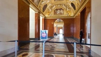 Prisión provisional para dos sospechosos por el robo de las joyas del Museo del Louvre