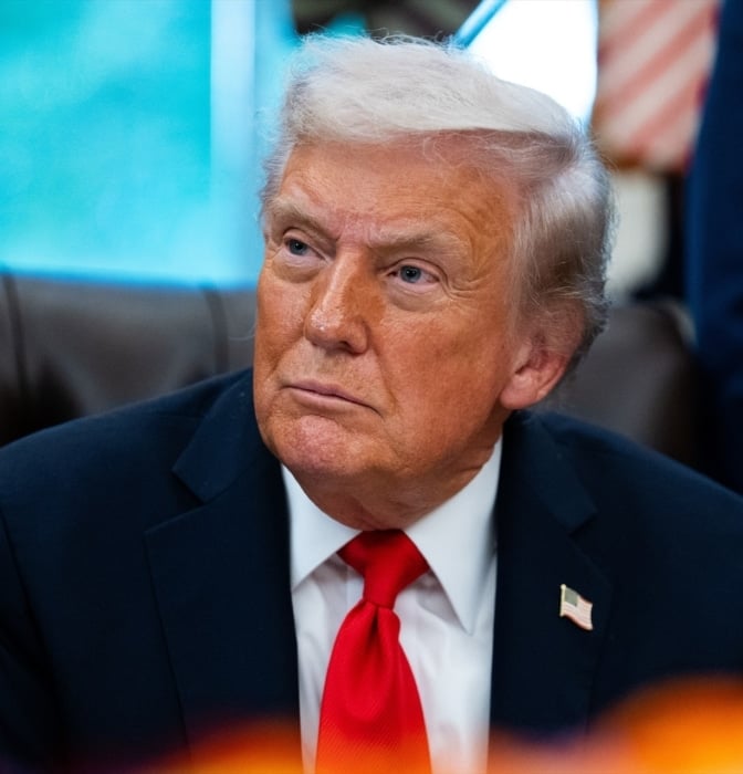 Trump vuelve a atacar otra supuesta narcolancha, esta vez frente a costas colombianas en el Pacífico