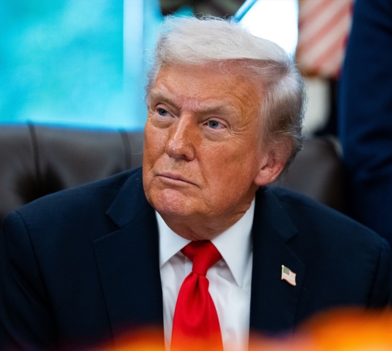 Estados Unidos ataca una supuesta narcolancha frente a la costa de Colombia en el Pacífico