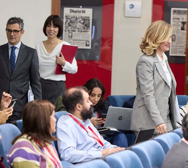 El Gobierno niega cambios tras la ruptura de Junts y sigue confiando en sacar leyes adelante