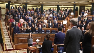 Feijóo reitera las acusaciones de "mentira" pero Sánchez rechaza el choque por el aniversario de la dana: "Hoy no es el día"