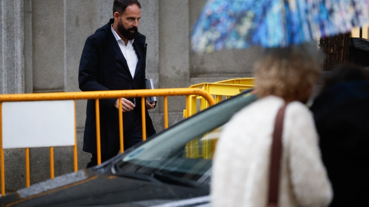 El exgerente del PSOE, sobre el "flujo de metálico" en Ferraz: "Venía autorizado por Ábalos"