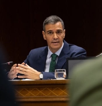 Sánchez protege a Ábalos y Koldo en su comparecencia en el Senado [...]