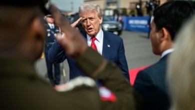 Trump niega haber ordenado ataques contra instalaciones militares en Venezuela
