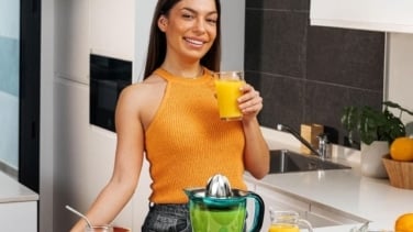 Prepara zumo natural cada día con el exprimidor más completo de Cecotec ¡y ahora por menos de 15€!