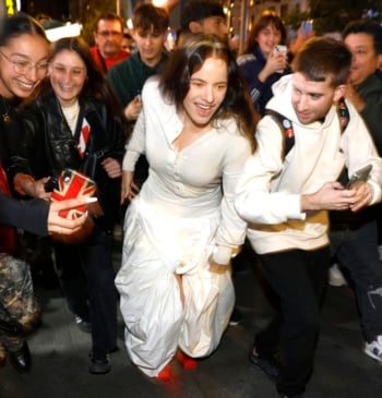 El Ayuntamiento de Madrid investigará la "performance" de Rosalía en Callao
