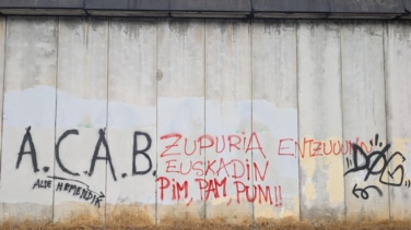 Aparecen pintadas amenazantes contra el consejero vasco de Seguridad: "Zupiria, entzun, pim, pam pum"