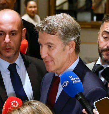 Feijóo comparte el "estupor" del juez Puente y el PSOE lo censura: [...]