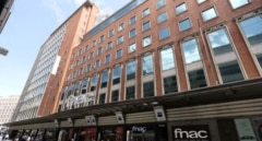 La Fnac de Callao reabre hoy sus puertas tras diez meses de obras: más espacios, música, libros y una gran fiesta de inauguración