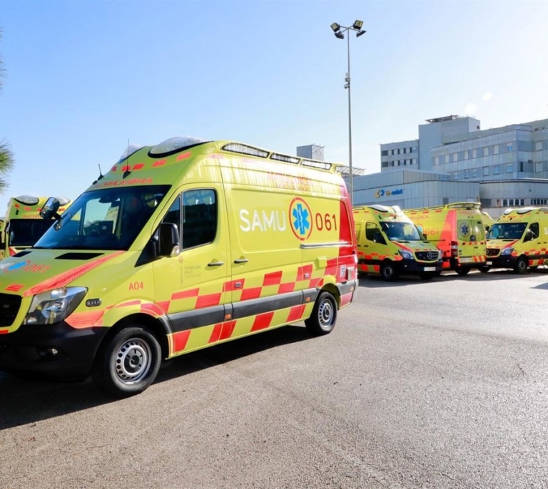 Tres heridos en incendio de vivienda en Cala Bona, Mallorca