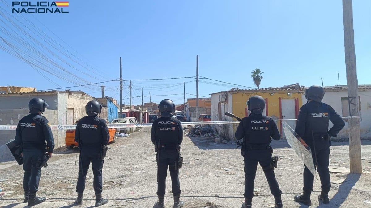La Policía Nacional lleva a cabo un operativo antidrogas en Son Banya