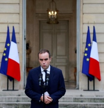 Macron encarga de nuevo a Lecornu formar gobierno en Francia