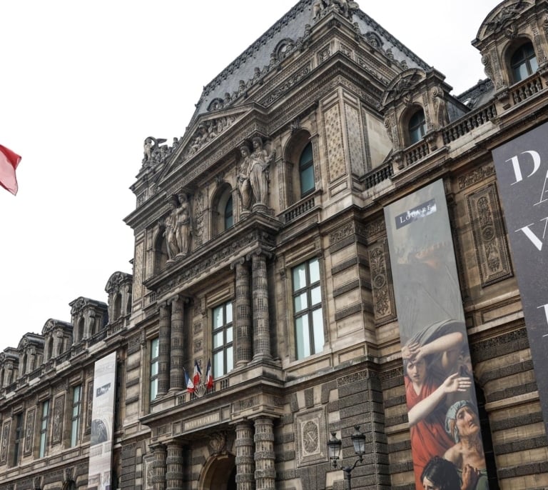 El honor de Francia en entredicho por la inseguridad de sus museos tras el robo del Louvre