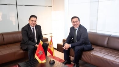Albares se reúne con su homólogo marroquí en París en la antesala de la votación sobre el Sáhara del Consejo de Seguridad de la ONU